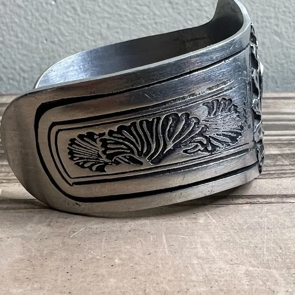 Horse Lady Gifts Heart Cuff Bracelet Pewter Adjustable Handmade USA - Picture 4 of 5
